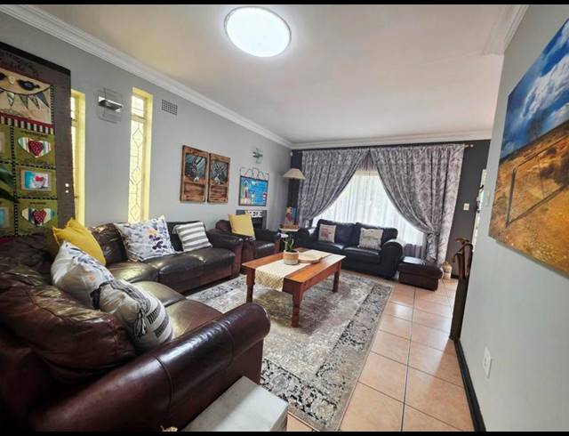 3 BEDROOM HOUSE FOR SALE IN EDLEEN